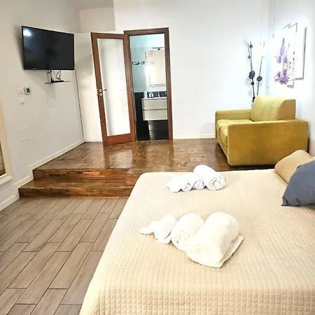 Regina - Vitta Apartment